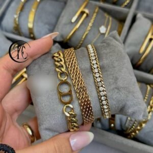 عرض 3 انسيالات